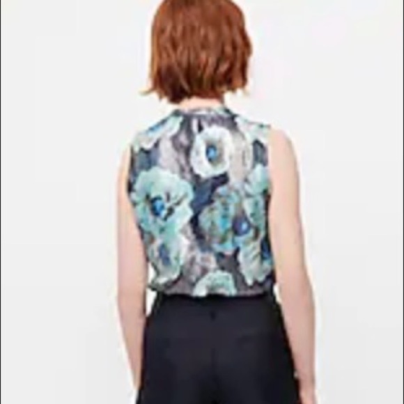 J crew Ruffle-front top in floral-print jacquard - Picture 8 of 9